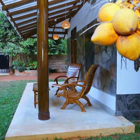 Dew Safari Cottage Uda Walawe Extérieur photo